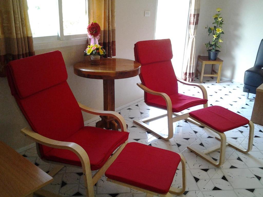 Moon River Resort Ubon Ratchathani Phòng bức ảnh