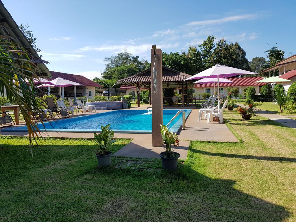 Moon River Resort Ubon Ratchathani Ngoại thất bức ảnh